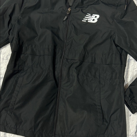 New Balance Black Windbreaker Jacket - Picture 4 of 5